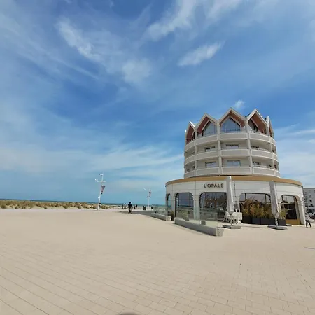 L'ilot Bleu Vue Dunkirk