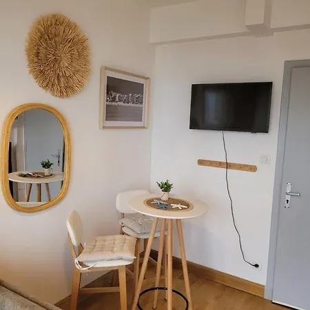 L'ilot Bleu Vue 公寓