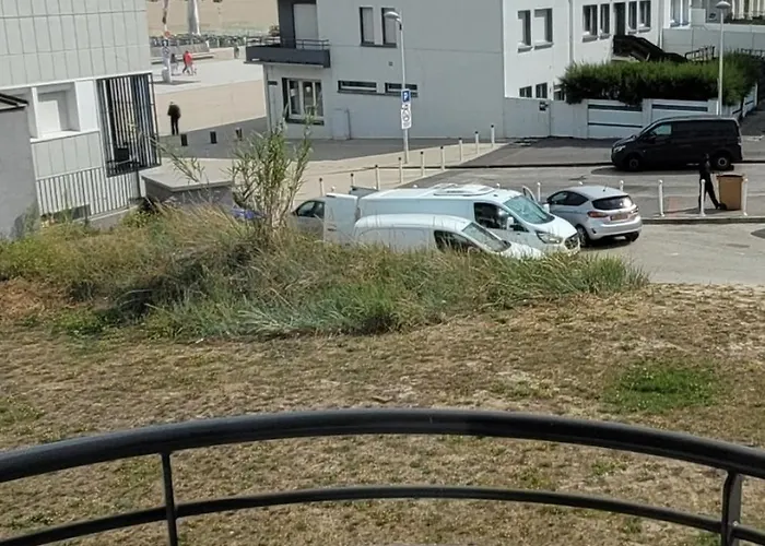 L'ilot Bleu Vue Apartment *